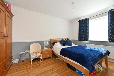 Bedroom.jpg