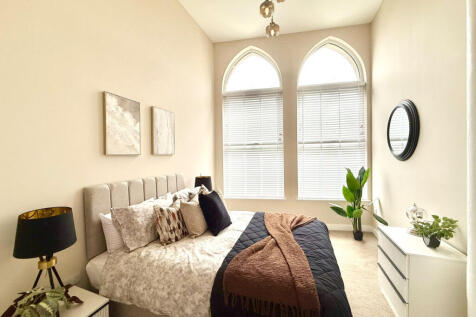 1 bed flat to rent Mumps, Oldham OL1