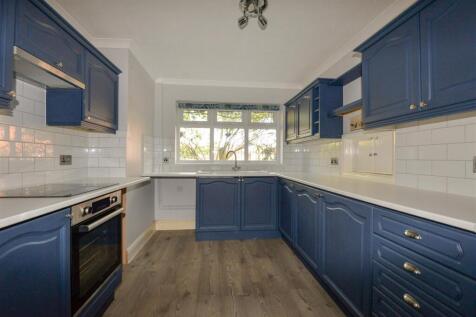 Kitchen 1.jpg