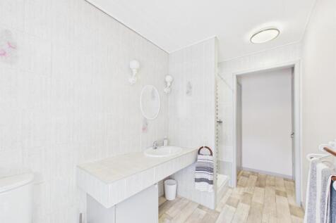 bath 2.jpg