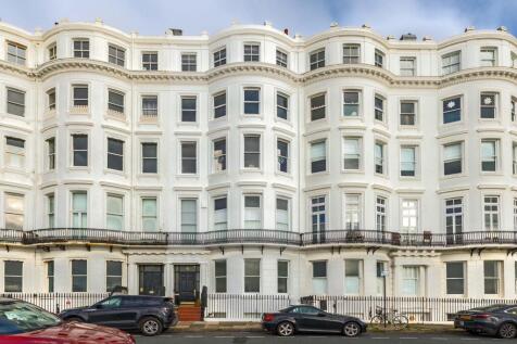 Clarendon Front shot.jpg