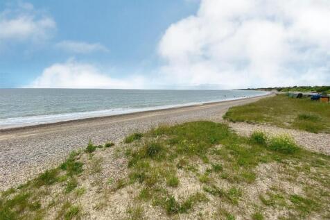 PAKEFIELD BEACH 1 MIN WALK (2).jpg