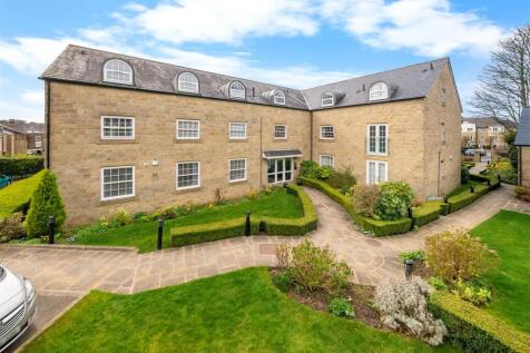 Oxford Court Apartments