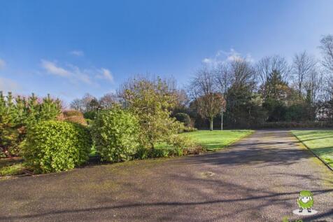 EweMove Estate Agents Basingstoke - Coniston Road