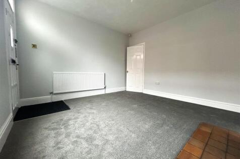 Living room 3.jpeg