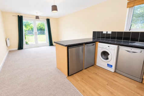 Heritage Way  Gosport  Unfurnished photo 4