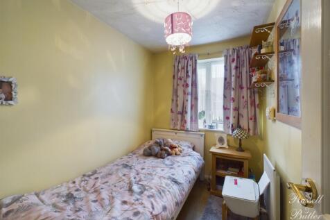 CAM02127G0-PR0027-STILL024