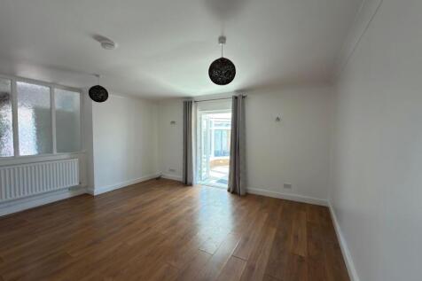 Hoveton Close, King's Lynn, PE30 photo 3