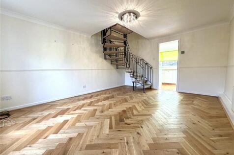 Frampton Close, Eastleaze, Swindon, Wiltshire, SN5 photo 2
