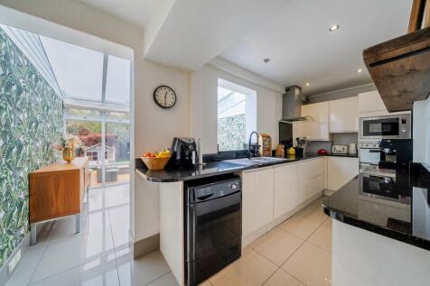 Wendover Road, London, SE9 photo 3