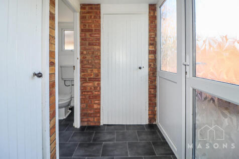 Walnut Way, Ickleford, Hitchin, Hertfordshire, SG5 3XX photo 4