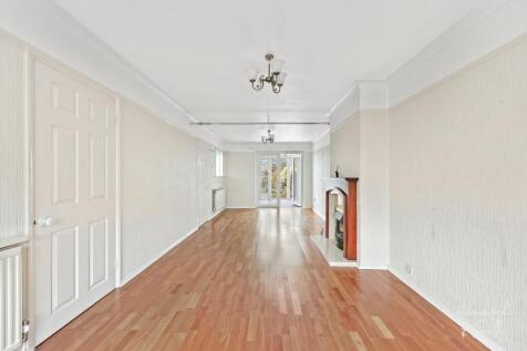 Lounge / Dining Room