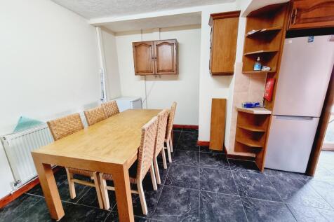 28 Queensway, Leamington Spa photo 2
