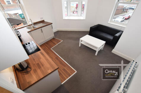 LOUNGE &amp; KITCHEN