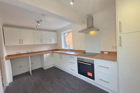 Ashdale Drive, ST16 1TF photo 3