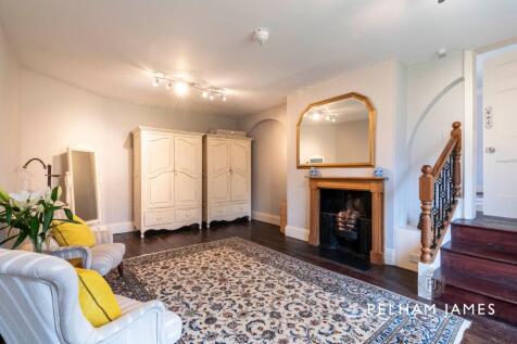 Principal Dressing Room, Alwalton Hall