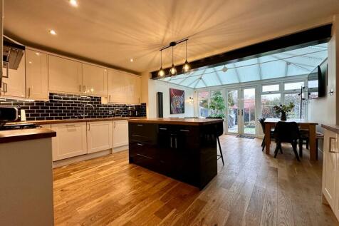 Kitchen/Family Room