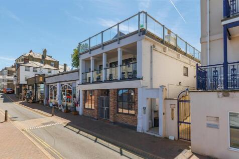Exceptional home in Old Town Cowes