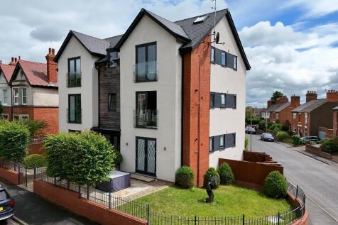 Malvern, WR14 - property photo
