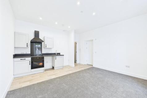 Sitting Room / Kitchen / Dining Area