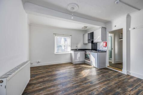 21 Norwich Avenue...