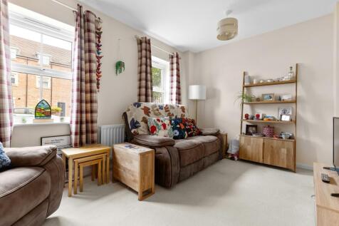 Lounge Dining Room