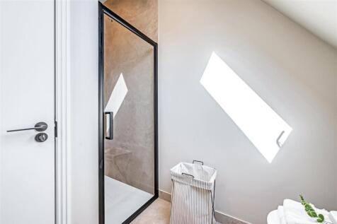 Flat 7 -  50 Creswick-13.jpg