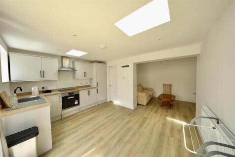 Image 04-08-2025 at 10.39.jpg