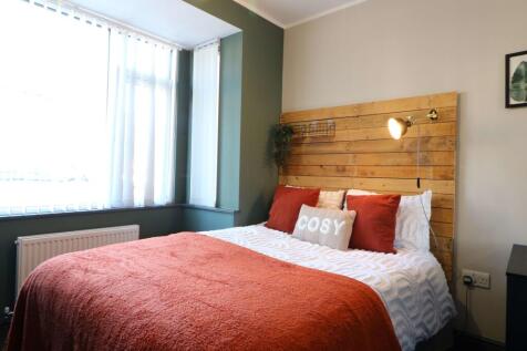 Ridgeway House, Room 1 8.JPG