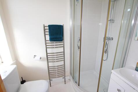 IMG_6342 ensuite.jpg