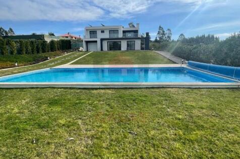 Villa in Nadadouro