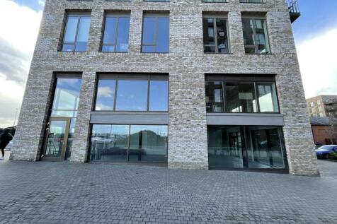 17-18 Lower Dock Walk