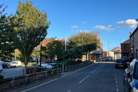 Retail Property (high street) to rent Image 12