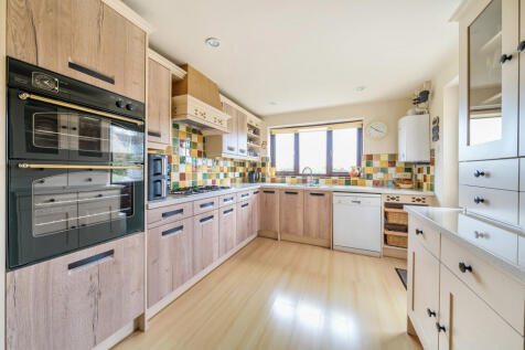 1370001-5-68efc6f...