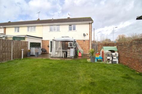 Garden - EweMove Swindon South