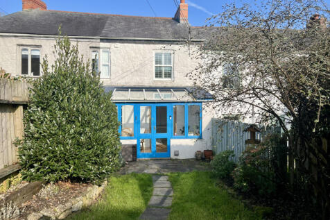 2 Bedroom Mid Terraced House for Sale