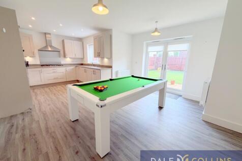 Family kitchen-dining