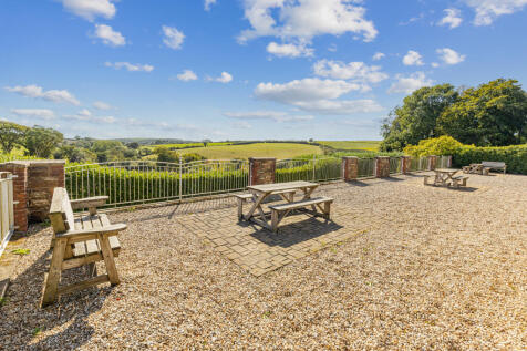 5 Seating &amp; Views  4 The Manor House, Hillfield - 