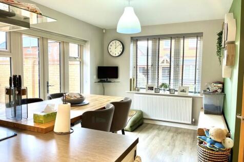 thumbnail_IMG-173...