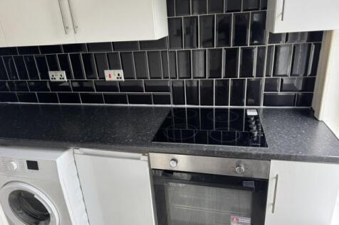 Stocks Park Drive, Bolton, BL6 photo 3