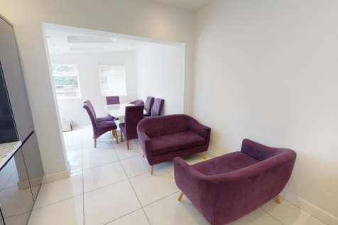 108 Foxhall Road photo 4