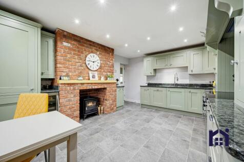 Dining kitchen