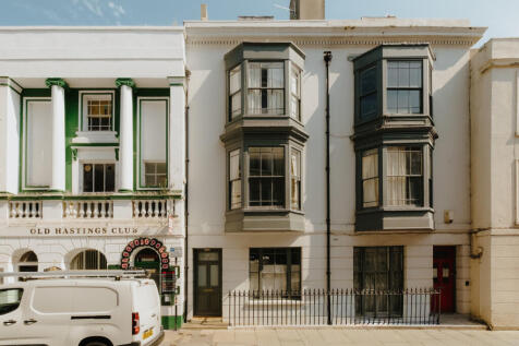 Croft-Hastings-HighStreet-Exterior-19