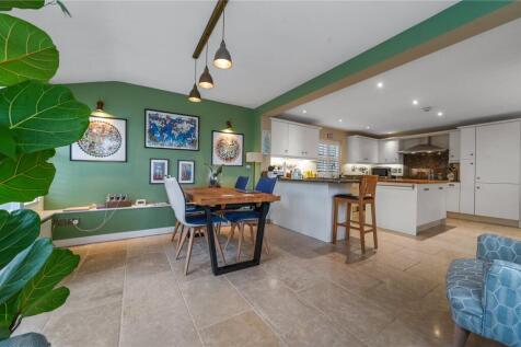 Kitchen/Family Room