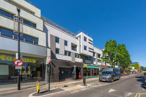 10 Jamestown - Building Exterior