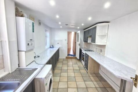 Ceres Road, London, Greater London, SE18 photo 5