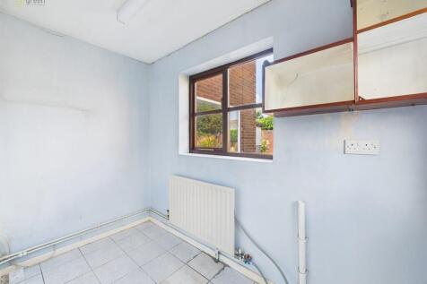 CAM04914G0-PR0257...