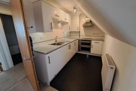 Kingsware Court, Rectory Road photo 3