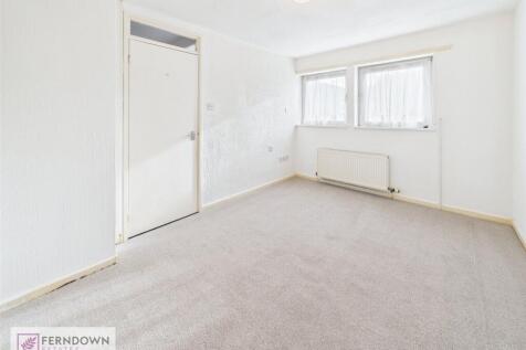 Worcester Walk, Marston Green, Birmingham, West Midlands, B37 photo 4