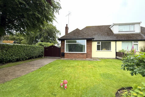 2 bedroom Semi Detached Bungalow